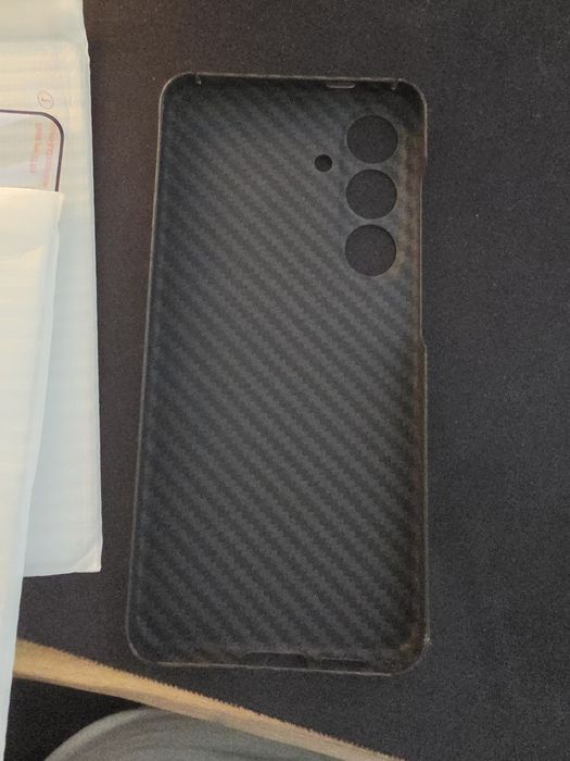 Vand husa carbon kevlar aramide pentru Samsung Galaxy S24 + folii si huse silicon bonus