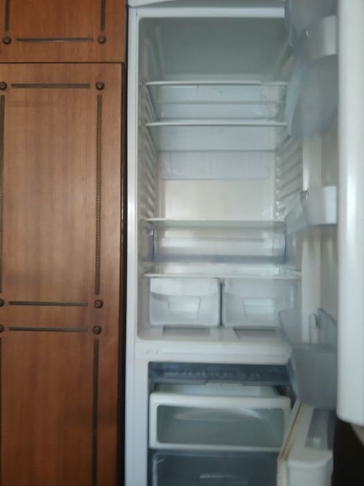 Холодильник Индезит б/у