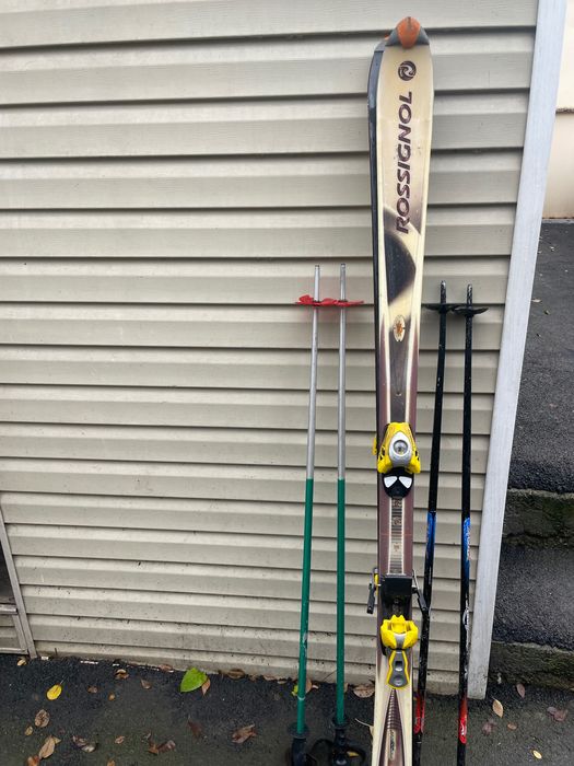 Продам горные лыжи