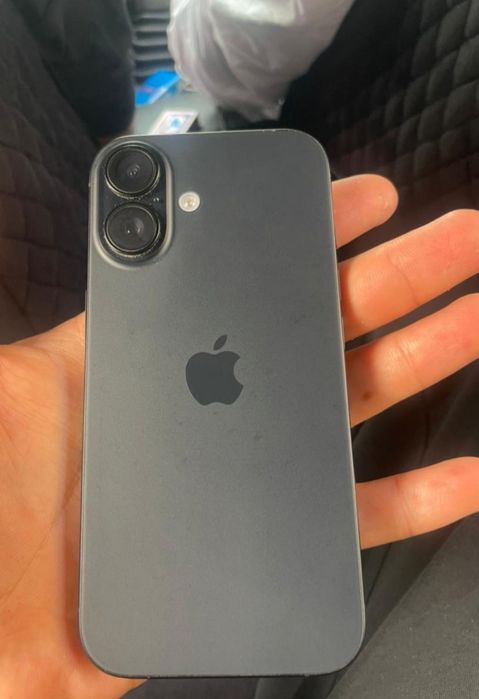 Продам Iphone 16 pro