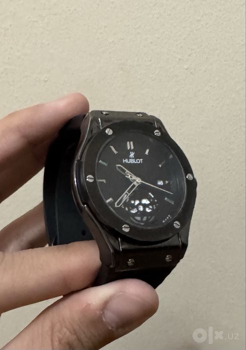Часы HUBLOT, кварц. HUBLOT qo’l soati