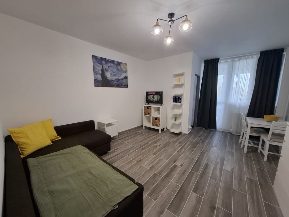 Particular închiriez garsoniera str Turda sector 1 complet renovata