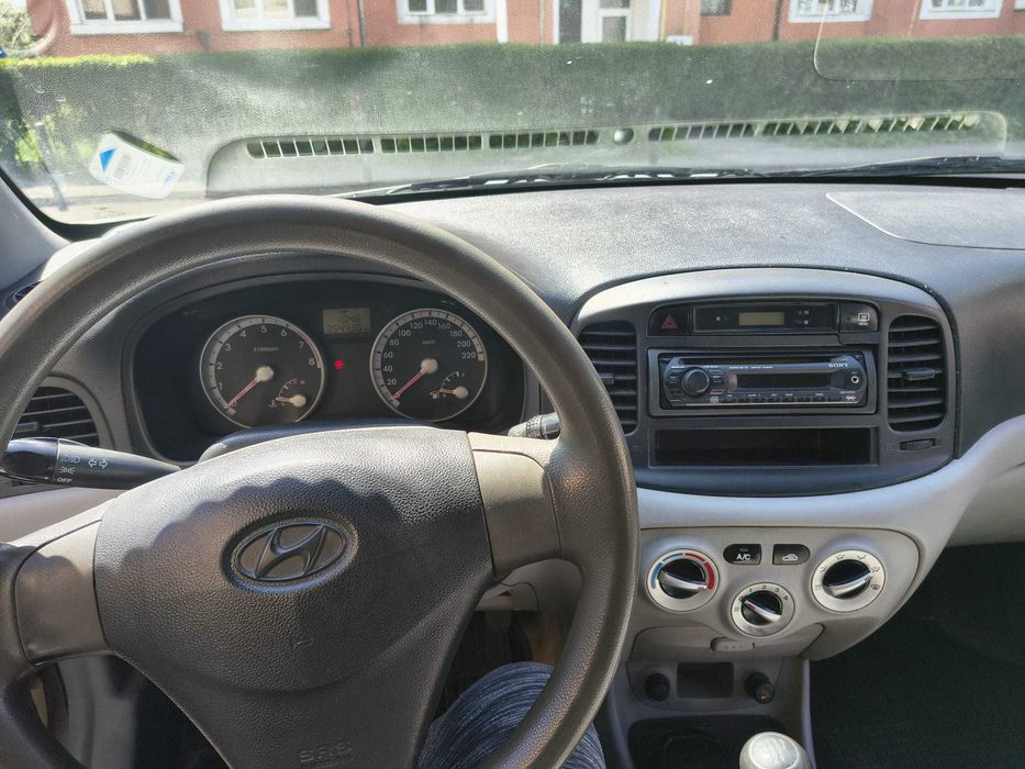 HYUNDAI Accent 2008 — imagine 4