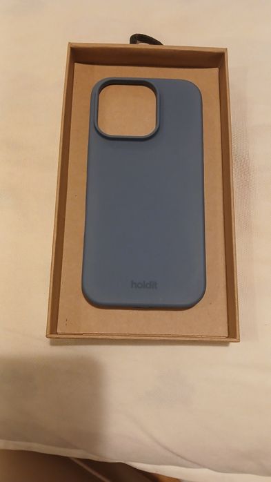 Нов holdit калъф за iPhone 16 Pro и стойка за телефон за 25