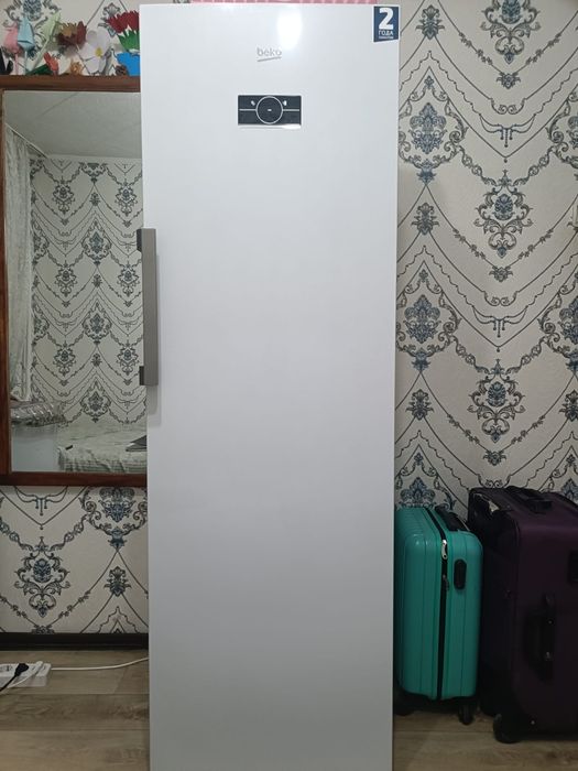 Срочно продам морозилку