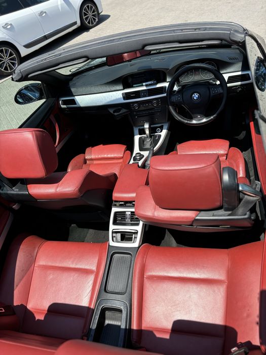 Dezmembrez bmw seria 3 e93