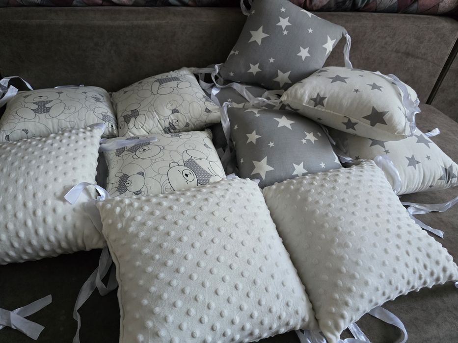 Бортики в кроватку 12 шт