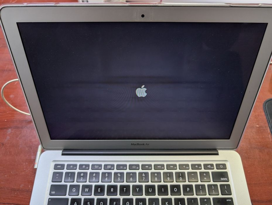 MacBook Air i7 4gb 256ssd