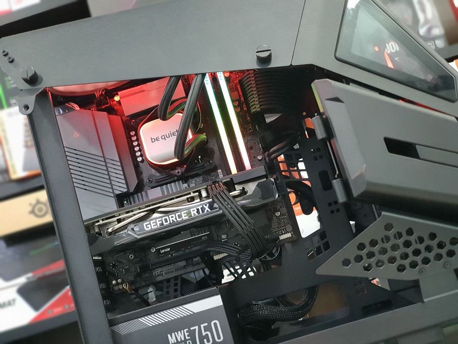 Grafik dizayn va ogʻir oʻyinlarni koʻtara oladgan kompyuter sotlad!!!