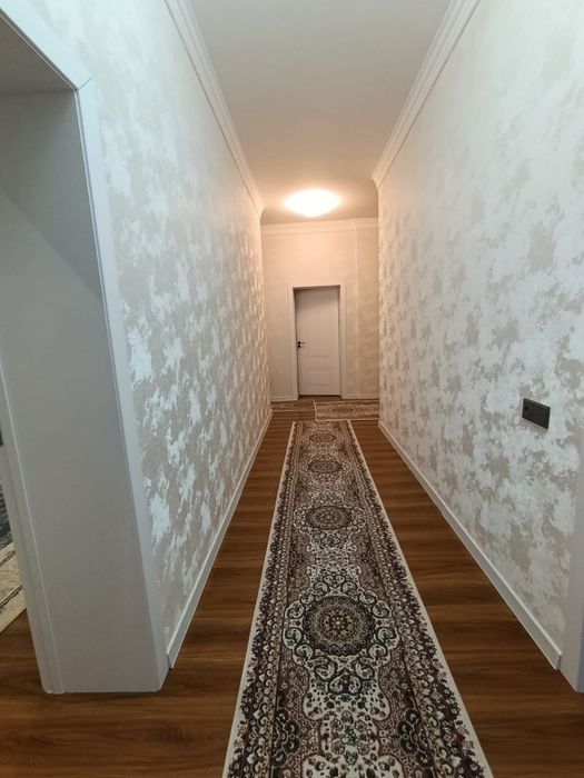 hovli sotiladi 2,1 sotixga tushgan shinam hovli  tayyor honadon