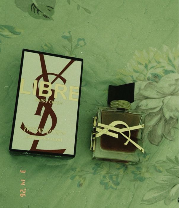 Парфюм  yves saint laurent berry crush