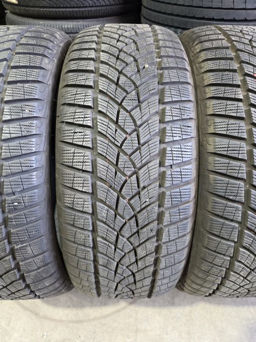 245/45/20 Goodyear 4бр