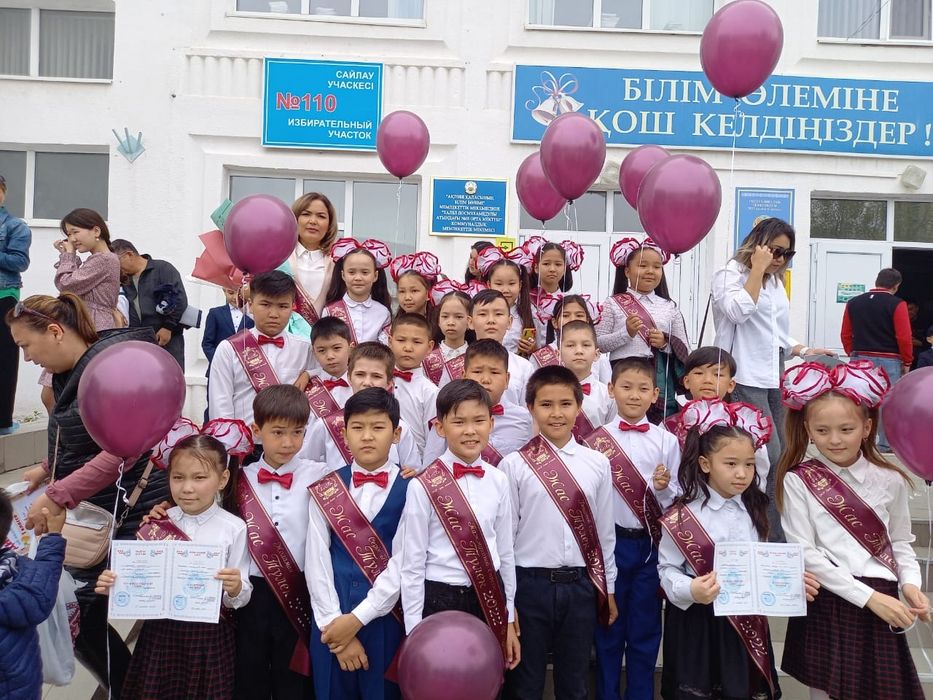 Бантики, ленты выпускника, аксессуары для девочек.