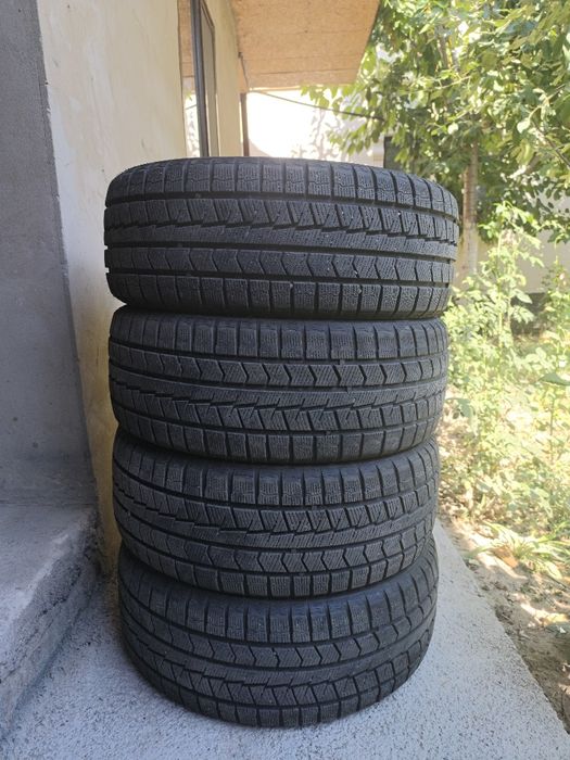 Продам зимние шины 225/50/18