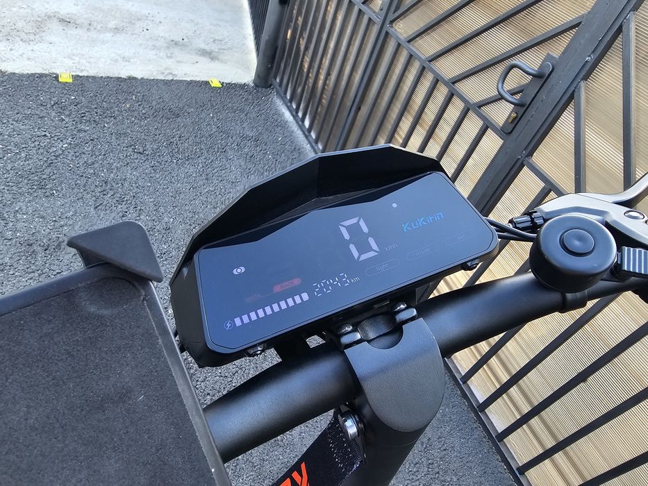 KuKirin G2 2026 – 2.043 km – 2.100 lei FIX