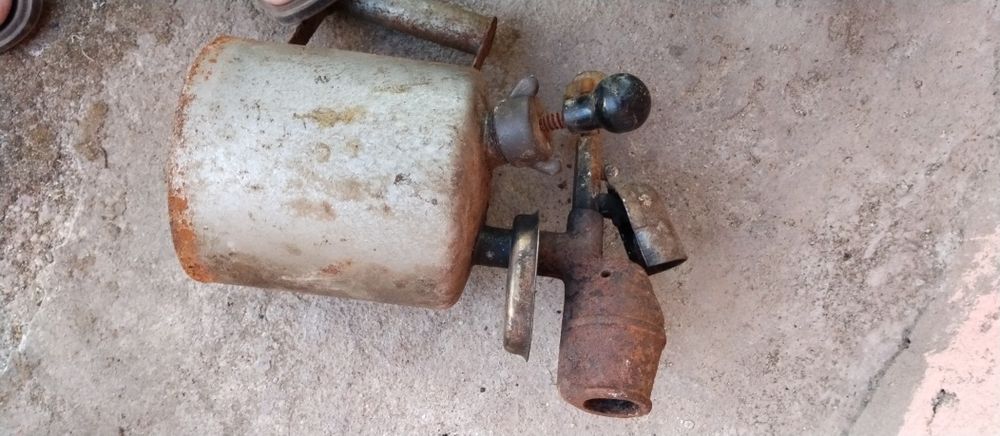 3 различни бензинови лампи