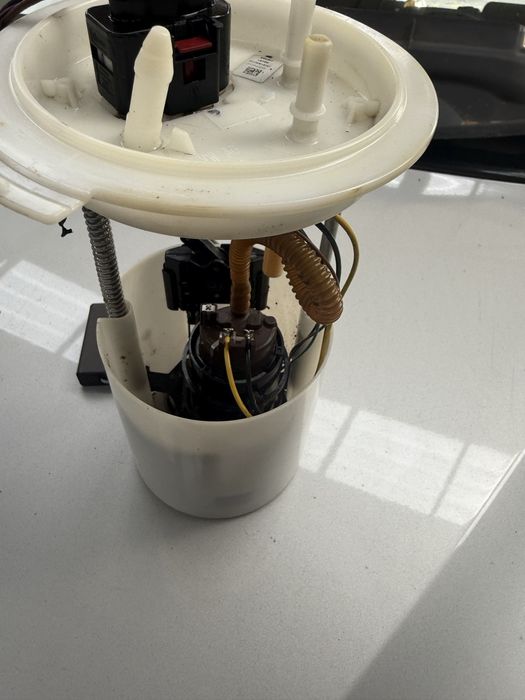 pompa benzina VW Golf6 cod 1K0919051CK motor 1.4TSi ani 2008-20015