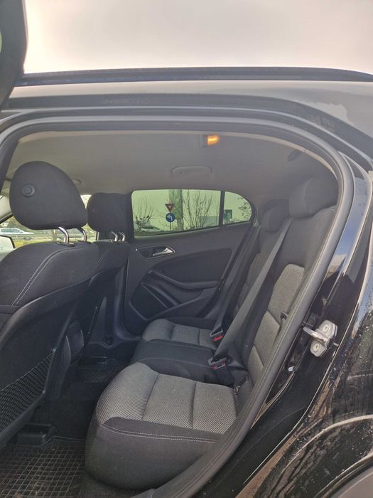 Mercedez Benz GLA 180 2019