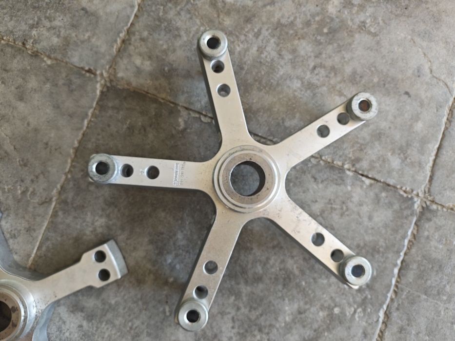 HAWEKA 700 400 004 + 700 400 005 set flanse echilibrare roti camioane pentru Corghi, Cemb, Hofmann , Reihmann