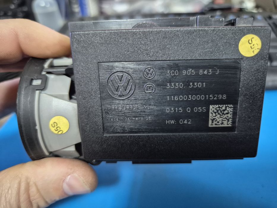 Гълтач за vw passat b6/b7,Копче за Ръчна спирачка,ключ..