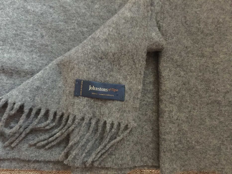 Мъжки шал Johnstons of Elgin, агнешка вълна