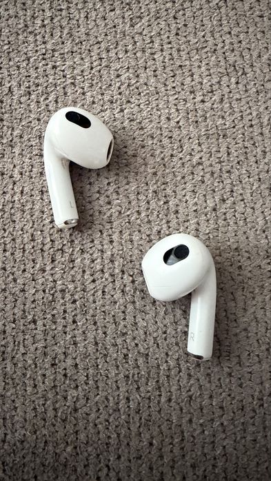 Airpods 3 - doar castile ( fara carcasa )