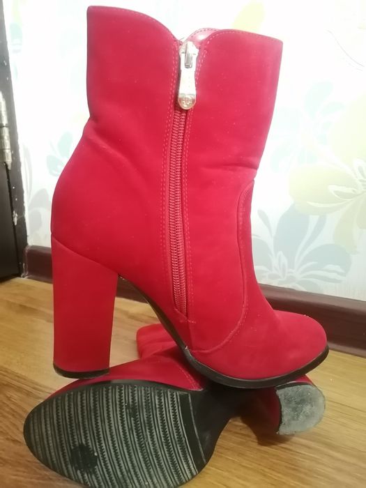 Продам полусапожки женские