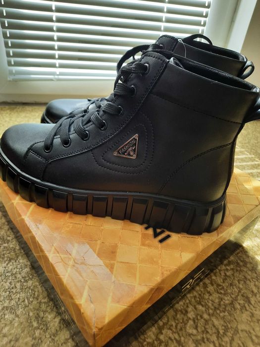 Дамски обувки нови