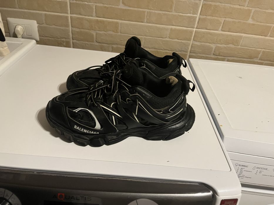 Balenciaga track