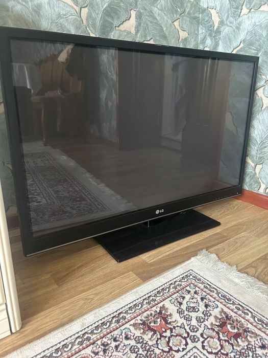 Телевизор LG 40”— в хорошем состоянии