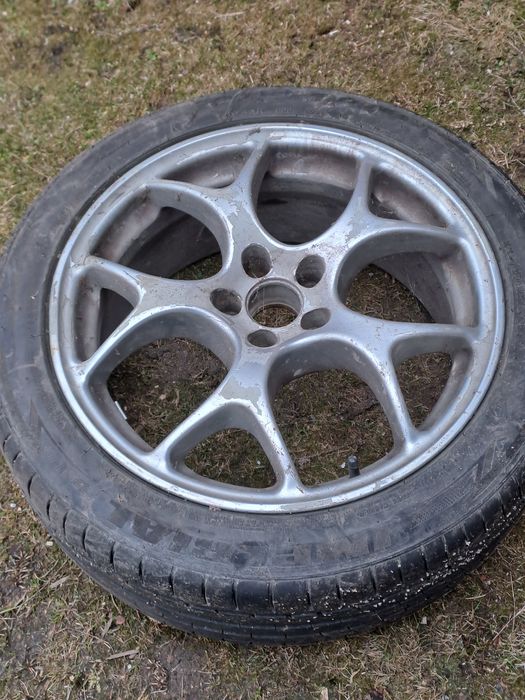 Roti cu cauciucuri de vara R17