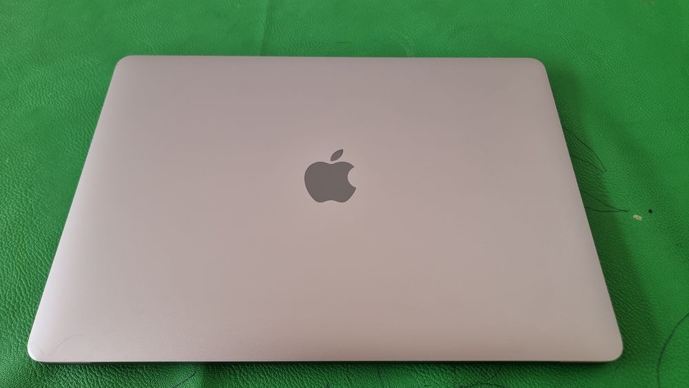 MacBook Pro M1 13 8/256 макбук