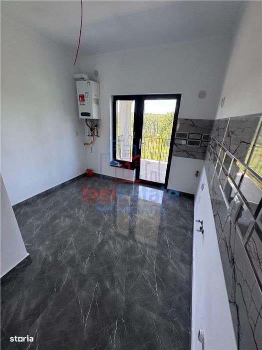 Casa Superba 4 camere cu 2 bai beci terasa Valea Adanca