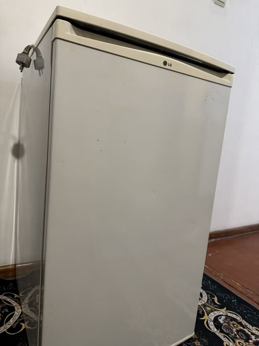 Холодильник LG компактный