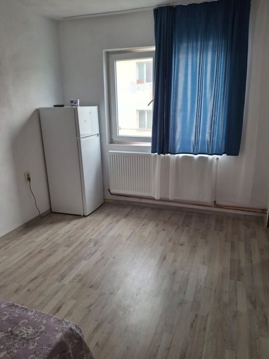 Garsoniera de închiriat