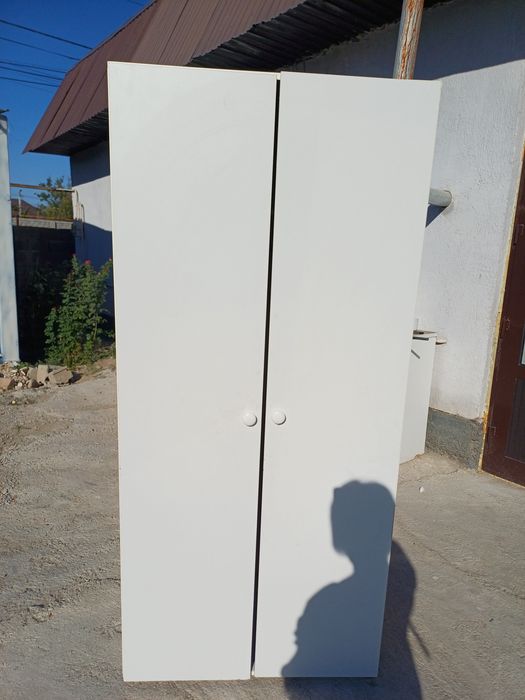 Продам шифонер  двухдверная