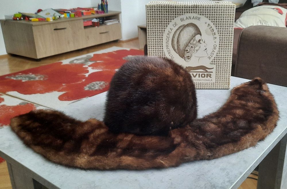 Set guler și căciulă nurca și vulpe mărimea M