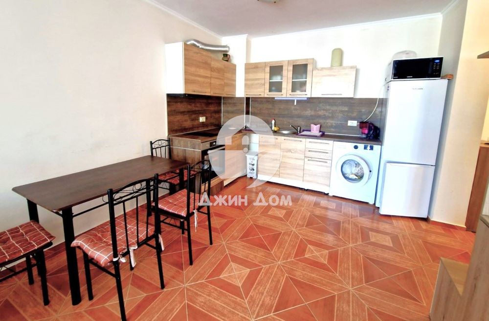 Двустаен апартамент в к-с „Сън Уейв“, гр. Свети Влас