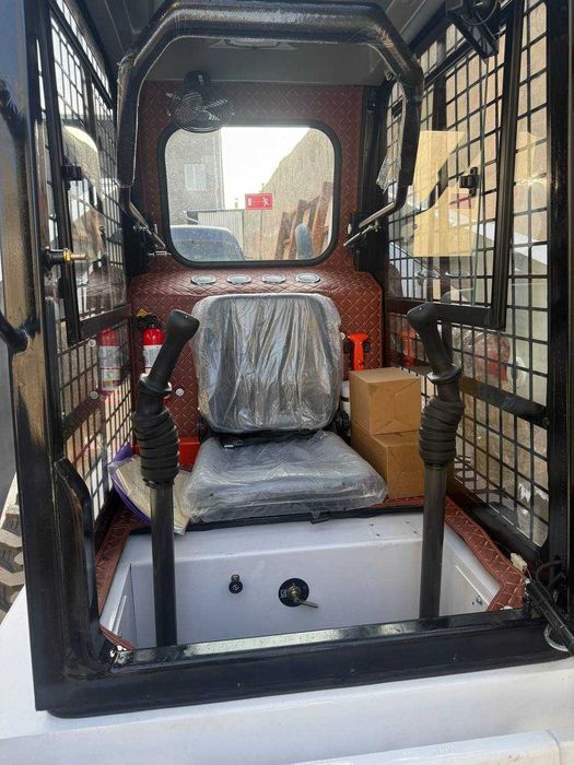 Bobkat Bobket мини погрузчик JC45 Skid Steer Loader