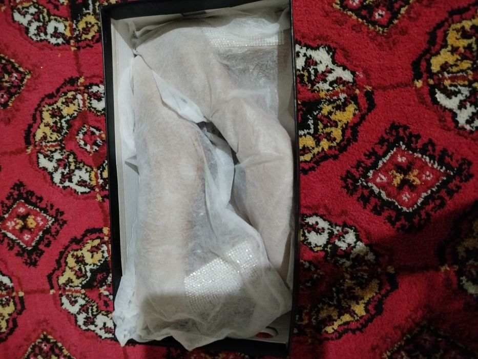 Vecherniy tufli toshli