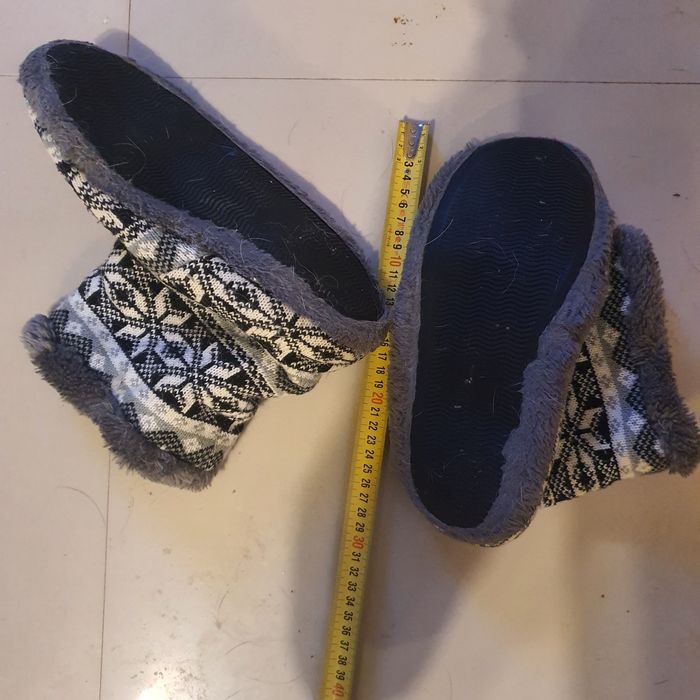 Пантофи-уги,uggi на марката dunlop