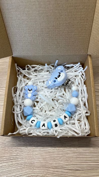 Персонализиран клипс за биберон с име и зодия