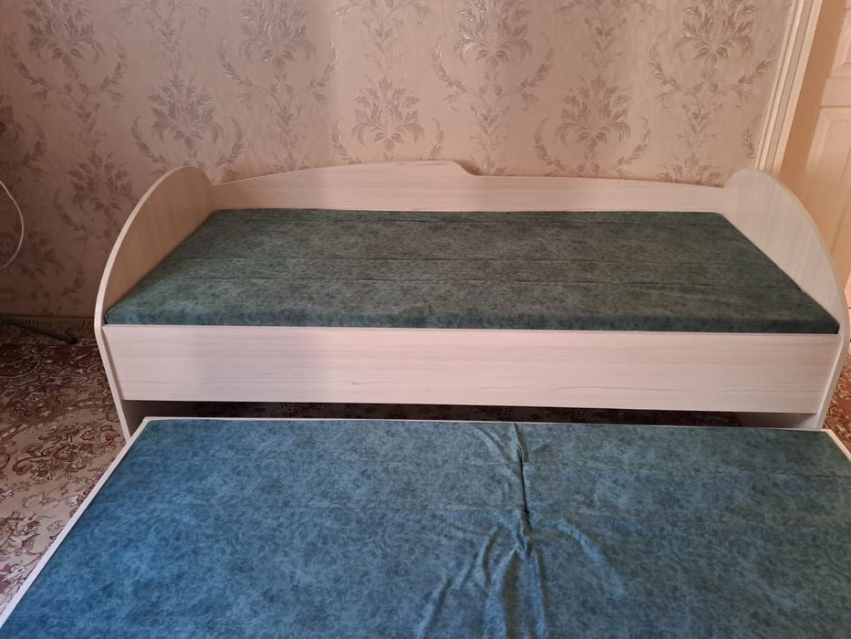 Кровать почти новый
