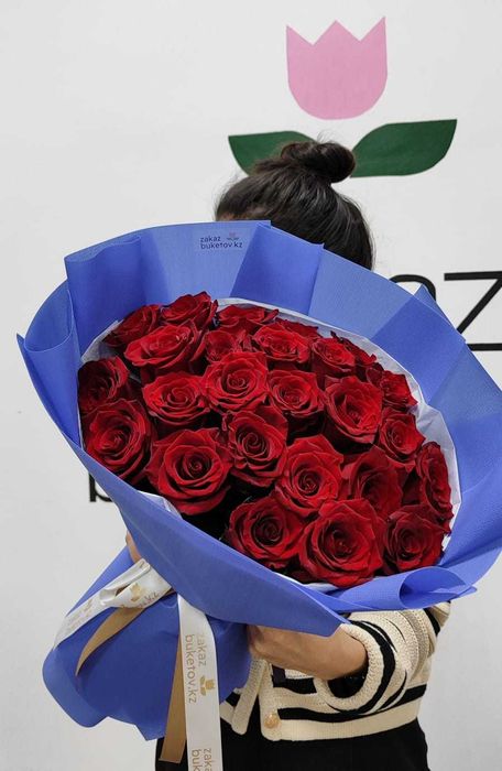 Свежие голландские розы