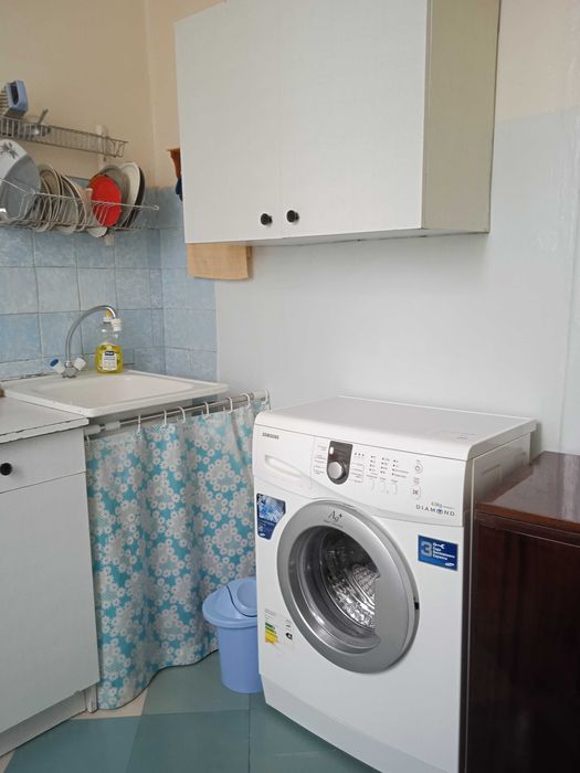 Навои шахар квартира сотилади 14-магазини . 2/2/5  куча А.Авлони.