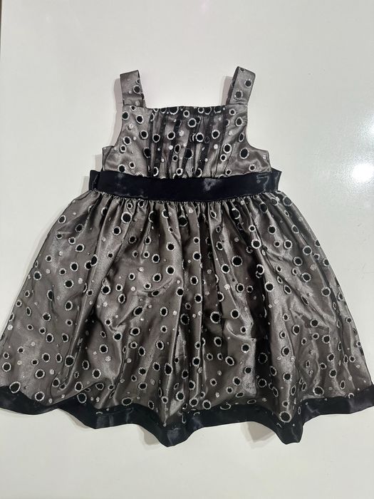 Платье нарядное для девочки 3-4 лет