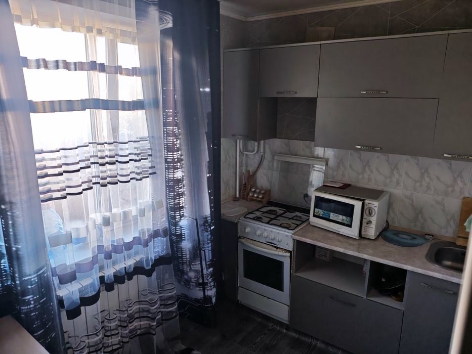 Сдам 1 комнату квартиру район гор. отдел.