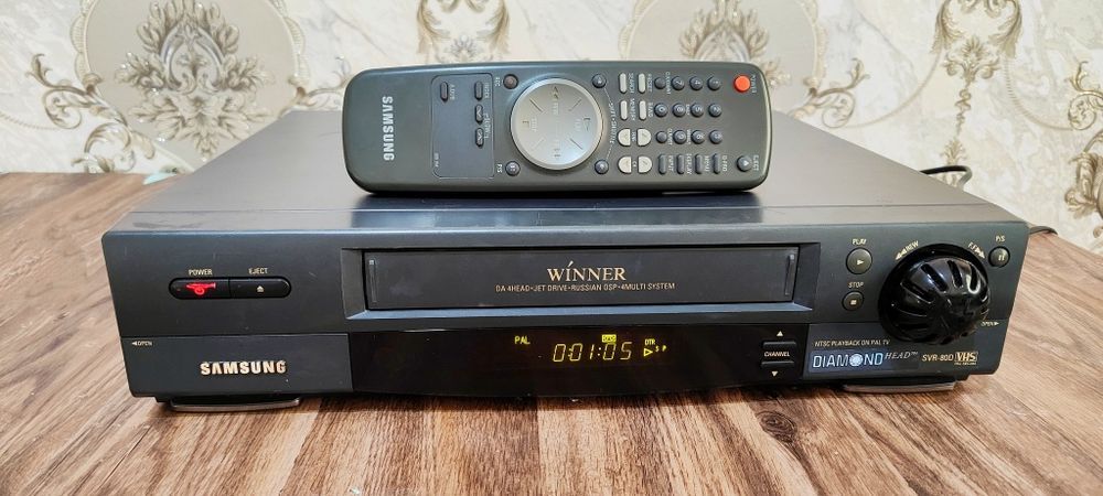 Видеомагнитафон Устадан