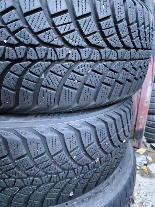 4бр. 215 55 17 Kumho зимни.
