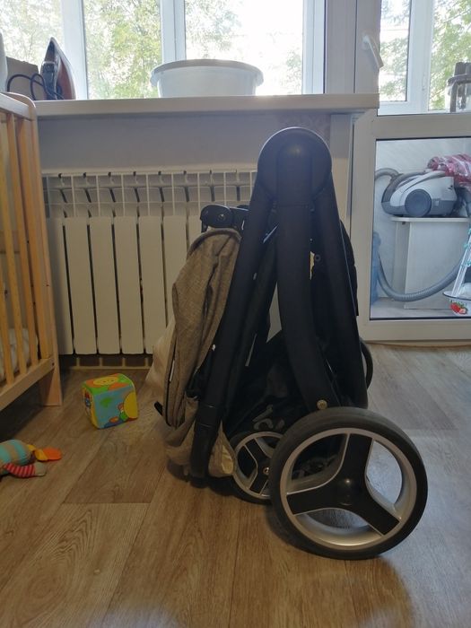 Коляска Hauck lift up